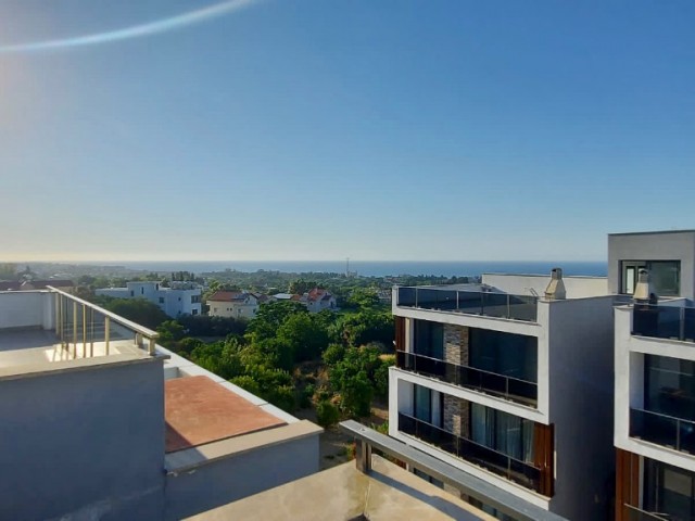 Girne Lapta Satılık 2+1 Penthouse / Full Eşyalı