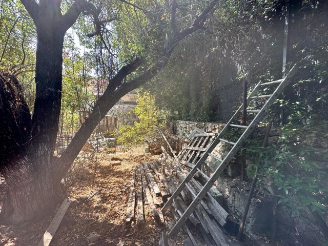 Old house in the center of Kyrenia, suitable for renovation