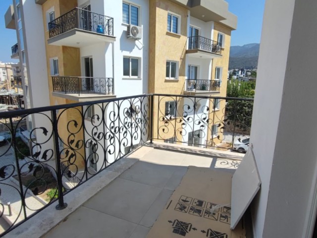 1+1 Wohnung zum Verkauf Alsancak Kyrenia