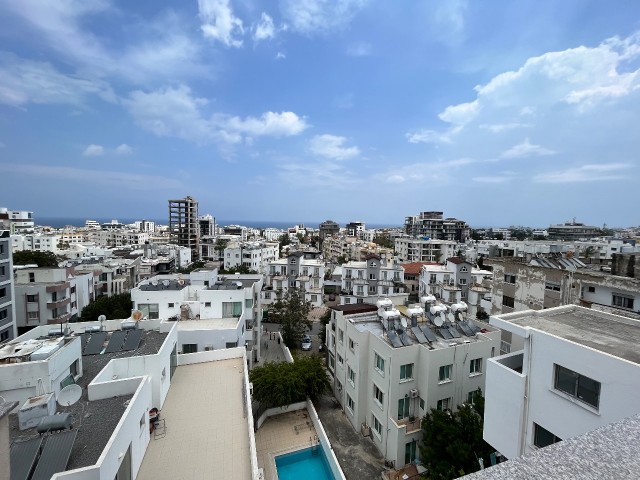 Girne Merkez Satılık 2+1 Penthouse Daire / Deniz manzaralı