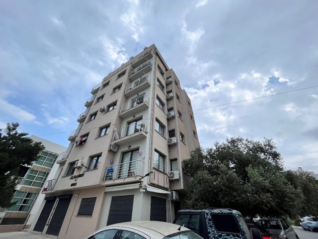 Girne Merkez Satılık 2+1 Penthouse Daire / Deniz manzaralı