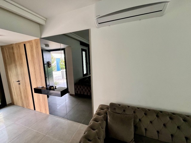 Girne Zeytinlik Satılık 3+1 Full Eşyalı Villa