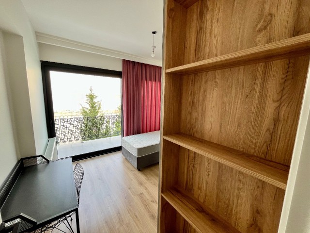 Girne Zeytinlik Satılık 3+1 Full Eşyalı Villa