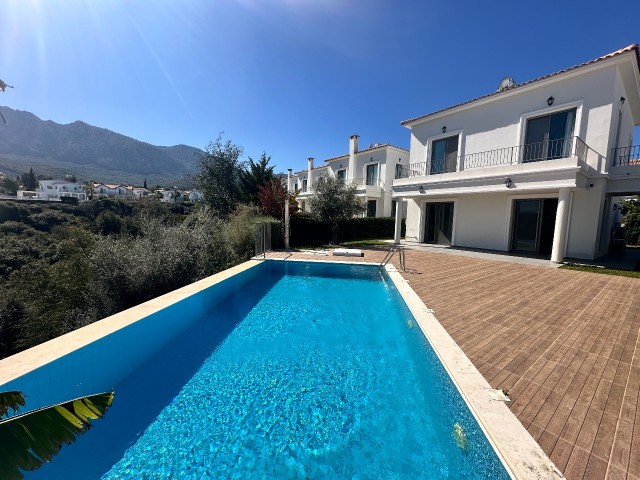 Kyrenia Alsancak 3+1 Villa mit privatem Pool zu vermieten