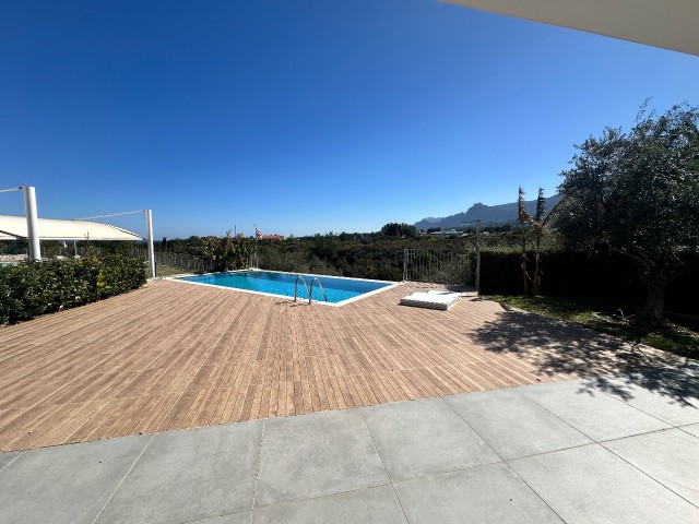 Kyrenia Alsancak 3+1 Villa with Private Pool for Rent
