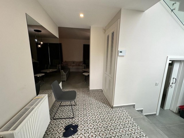 Girne Alsancak Satılık 3+1 Özel Havuzlu Villa