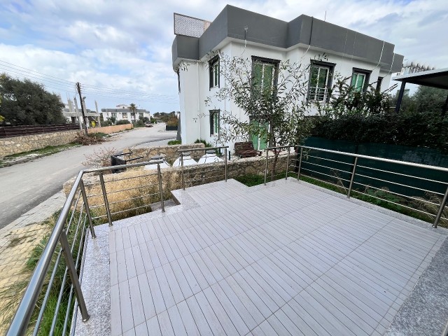 Girne Karaoğlanoğlu For Sale 3+1 Triplex / Sea View