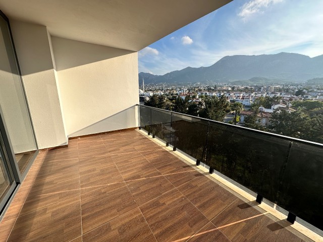 Flat penthouse for rent in Kyrenia center