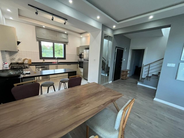 3+1 Luxusvilla zur Miete in Kyrenia Alsancak