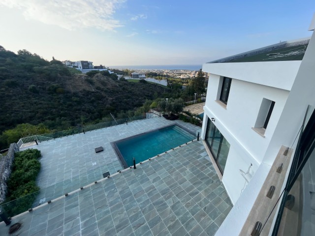 4+3 Luxusvilla zum Verkauf in Kyrenia / mit privatem Pool