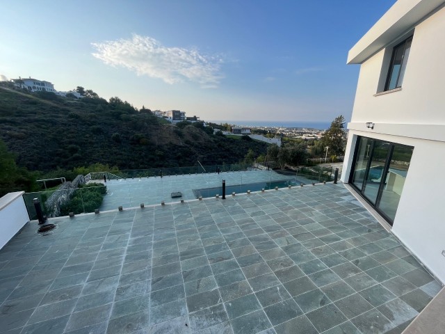 4+3 Luxusvilla zum Verkauf in Kyrenia / mit privatem Pool