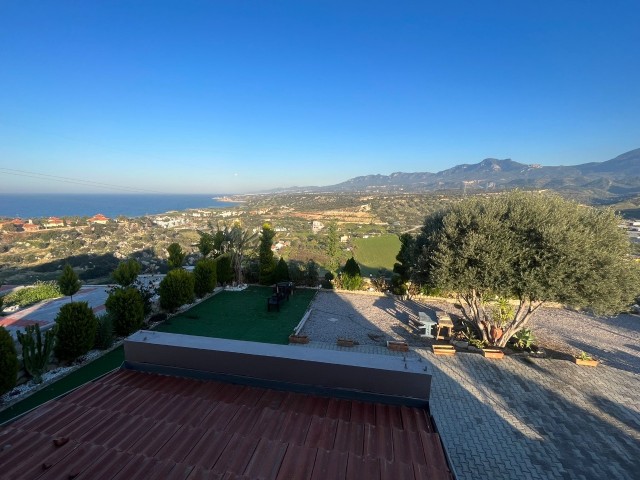 4+1 Villa zum Verkauf in Kyrenia Beşparmak / Meerblick