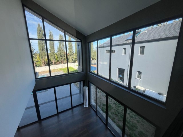 LAPTA'DA SATILIK 4+1 LOFT VILLA