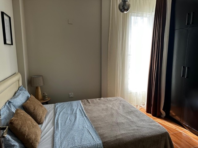 Saubere und schöne 2-Zimmer-Wohnung zum Verkauf im Zentrum von Kyrenia
