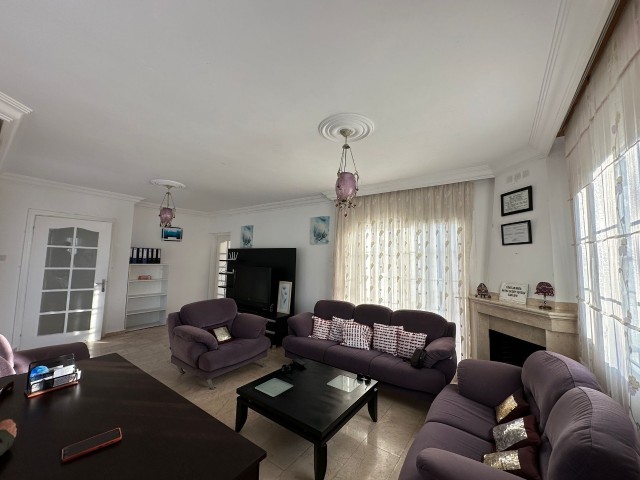 3+2 Spacious Flat for Rent in Kyrenia Center