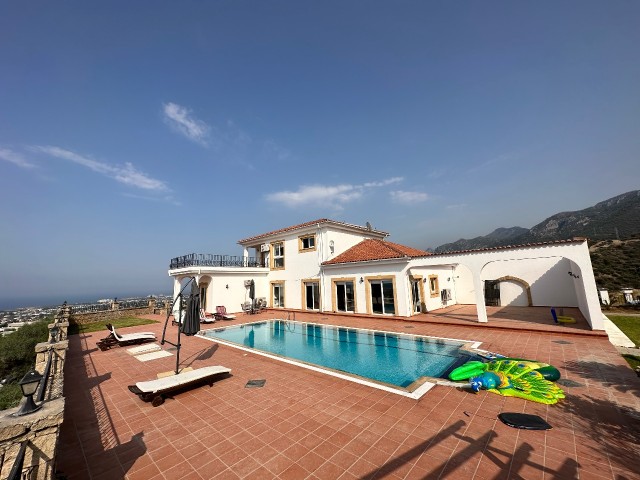 4+2 Villa for sale in Bellapayis with amazing sea, nature, mountains and city view's