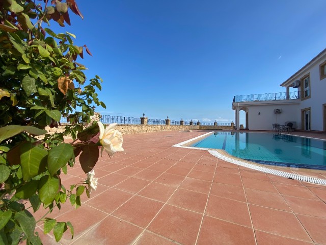 4+2 Villa for sale in Bellapayis with amazing sea, nature, mountains and city view's