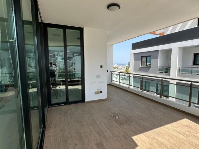 Kyrenia Center Wohnung zu vermieten 2+1