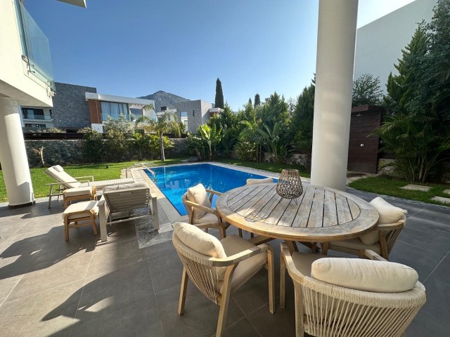 4+1 Luxury Villa with Private Swimming Pool for Rent in Kyrenia Ozanköy
