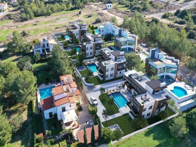 Zeytinlik bölgesinde 4+1 luks villa 690.000 STG'den başlayan fiyatlarla