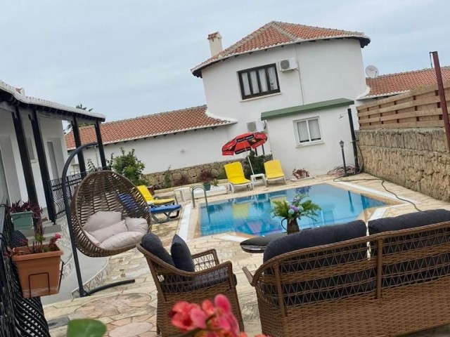 3+1 furnished daily 210 STG villas with pool in Çatalköy / 0548 823 96 10