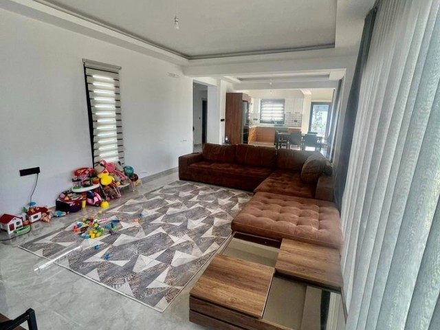 4+1 VILLA ZUM VERKAUF IN GİRNE ÇATALKÖY