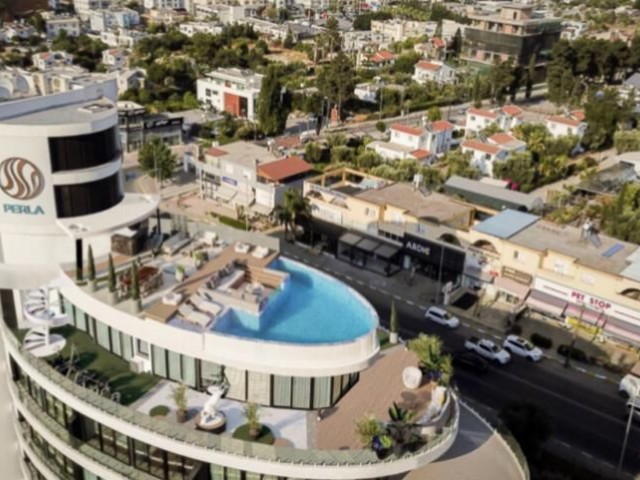 ULTRA-LUXUS-2+1-PENTHOUSE MIT BERG- UND MEERBLICK IM KYRENIA-ZENTRUM