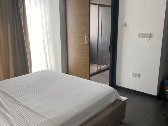 GİRNE MERKEZ DE DAĞ VE DENİZ MANZARALI ULTRA LÜX 2+1 PENTHOUSE 