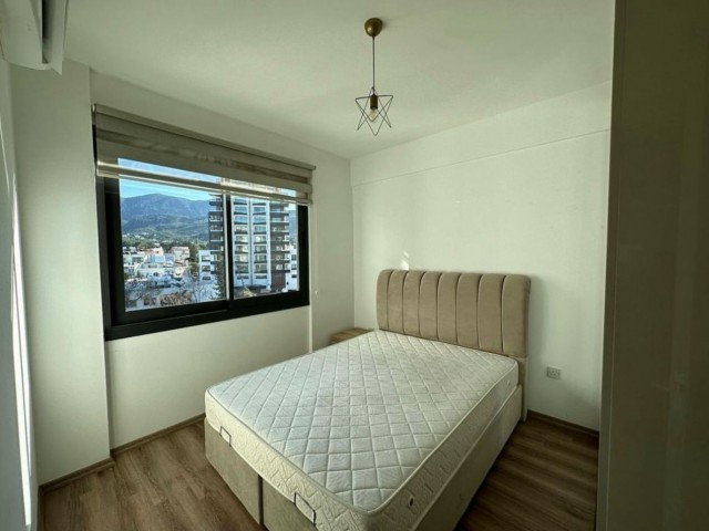 2+1 LUXUSWOHNUNG ZUM VERKAUF IM KYRENIA CENTER