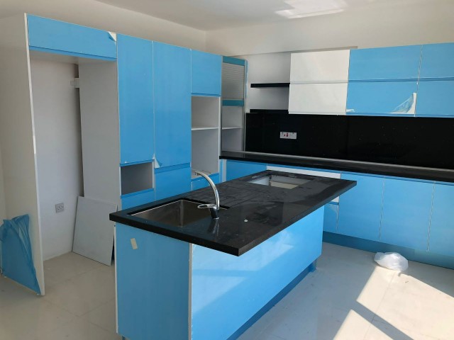 3+1 FLAT FOR SALE IN KYRENIA CENTER