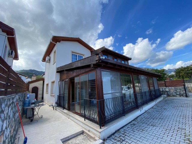 Sorgfältig gebaute freistehende Villa mit Sauna in Alsancak, Kyrenia