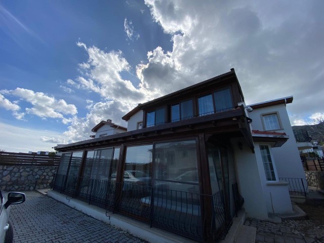 Sorgfältig gebaute freistehende Villa mit Sauna in Alsancak, Kyrenia