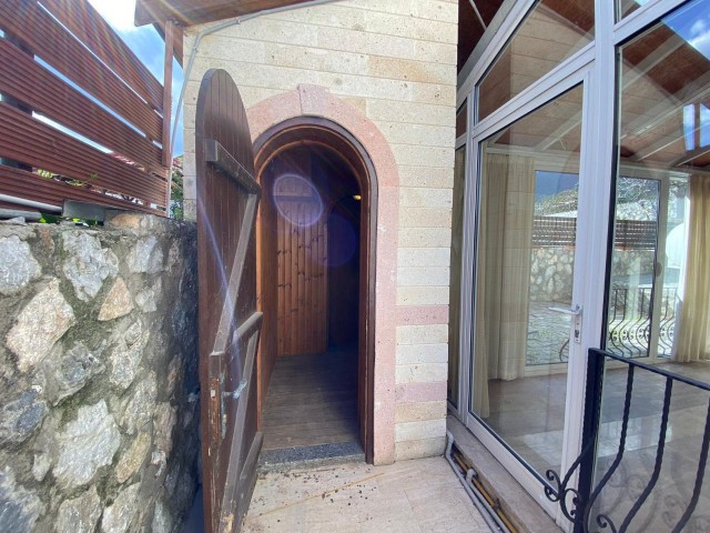 Тщательно построенная отдельная вилла с сауной в Алсанджаке, Кирения