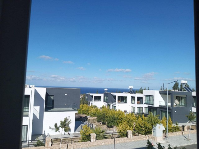 3+ 1 DUPLEXVILLA MIT BERG- UND MEERBLICK IN ÇATALKÖY