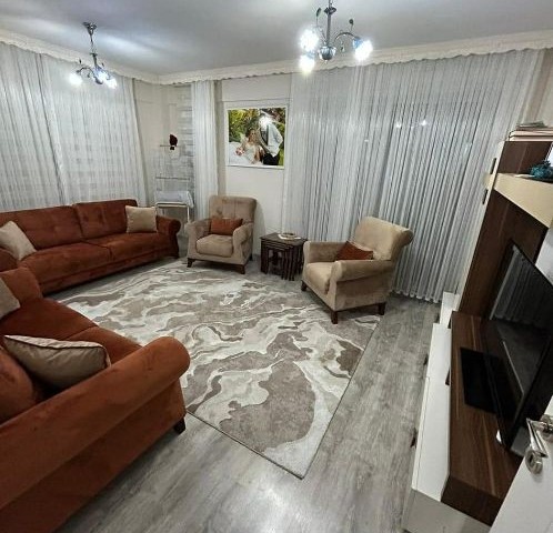 3+1 FLAT FOR SALE IN KYRENIA CENTER