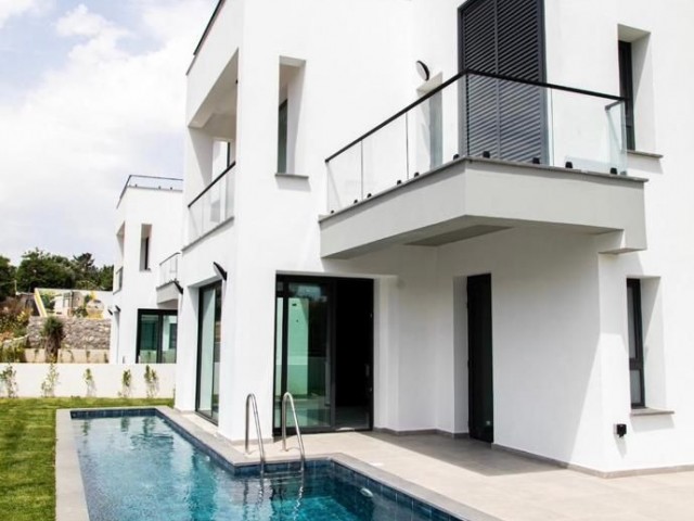 Neue Villa mit Pool ZU VERKAUFEN in Kyrenia Ozanköy 475.000 STG / +90 542 884 2944