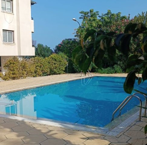 Girne Yeni Limanda Deniz Manzaralı Satılık  Penthouse  167.500 STG / +90 542 884 2944 