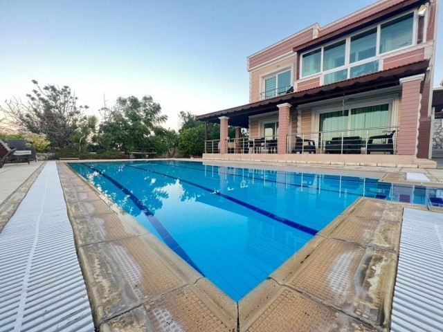 3+1 Villa with Private Pool for Rent in Çatalköy