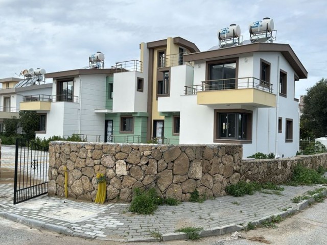 2+1 neue Wohnung in der Nähe von Gaü, mit Garten und Gemeinschaftspool, 149.000 qm