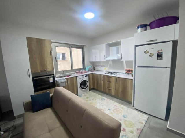 Lefkoşa Gönyeli Bölgesin'de Acill Satılık daire 3+1 / 110m2 131.250 / +90 539 110 60 78