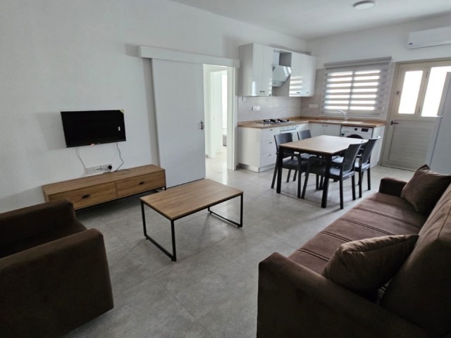 NICOSIA KÜÇÜKKAYMAKLI 2+1 FLATS FOR RENT