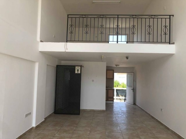 75 m2 großes Ladenlokal zu vermieten in Alsancak 650 STG / 0548 823 96 10