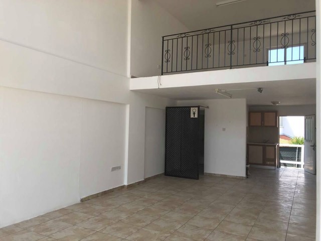 75 m2 großes Ladenlokal zu vermieten in Alsancak 650 STG / 0548 823 96 10