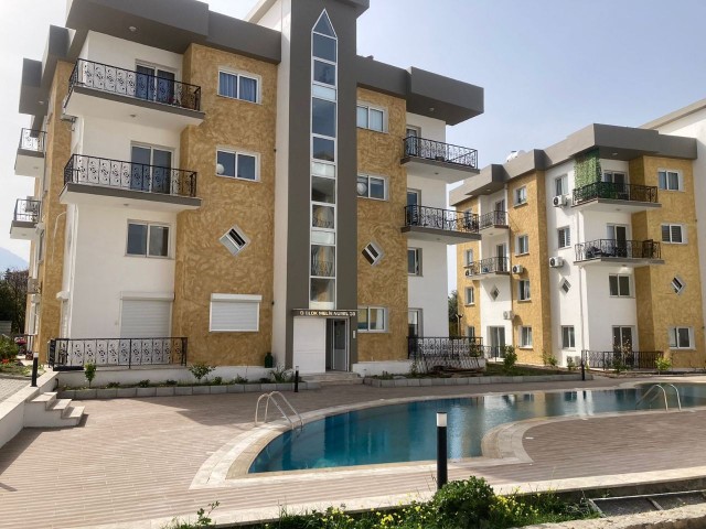 1+1 flat with shared pool for sale in Alsancak 92.400 STG / 0548 823 96 10