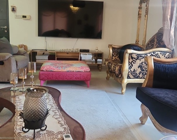 3+1 FLAT FOR SALE IN KYRENIA CENTER