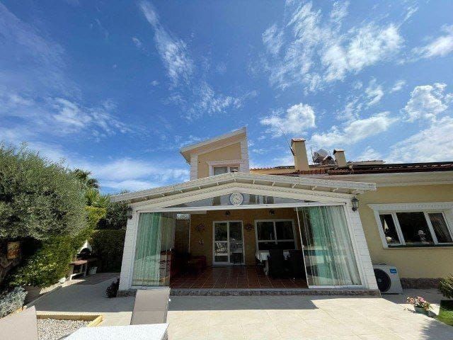 Girne Ozanköy Eşyalı Satılık 4+1 Villa 729.000 STG