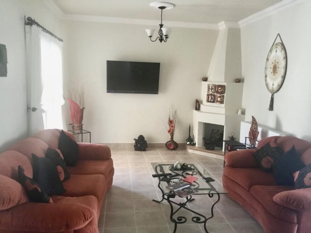 Villa To Rent in Karşıyaka, Kyrenia