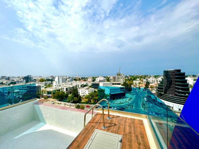 Merkezde 3+1 havuzlu eşyalı penthouse 3000 stg