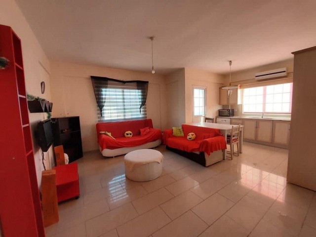 LEFKOŞA GÖNYELİ KİRALIK 2+1 DAİRE 