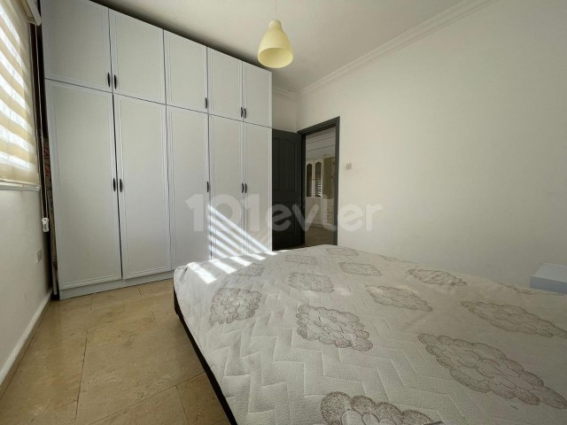 FURNISHED 3+1 OPPORTUNITY FLAT IN KYRENIA CENTER!!